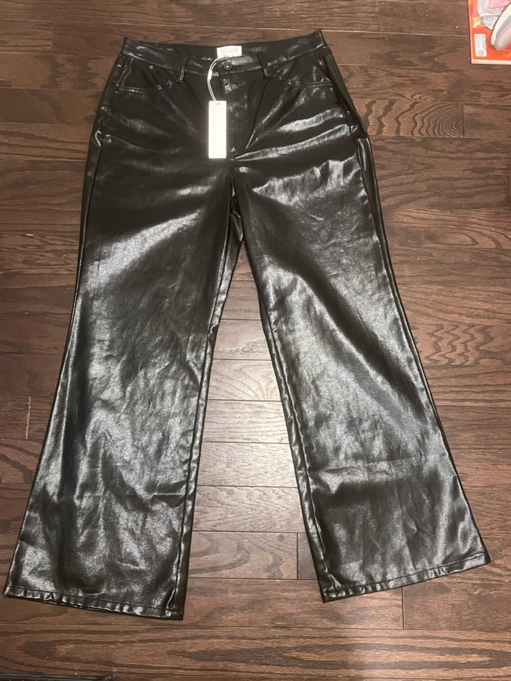 ๐ค NWT Everly Faux Leather Wide Leg Pants Size 12 | Glossy Black - Picture 3 of 9